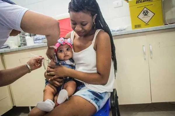 Público-alvo são bebês de seis meses a adultos de 59 anos