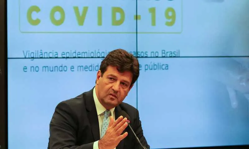 Deputados e ministros se reuniram na última quarta (11), para debater soluções contra o Covid-19