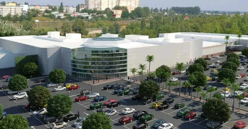 Imagem ilustrativa da imagem Plaza Maricá Shopping vai oferecer mais de 1 mil vagas de emprego