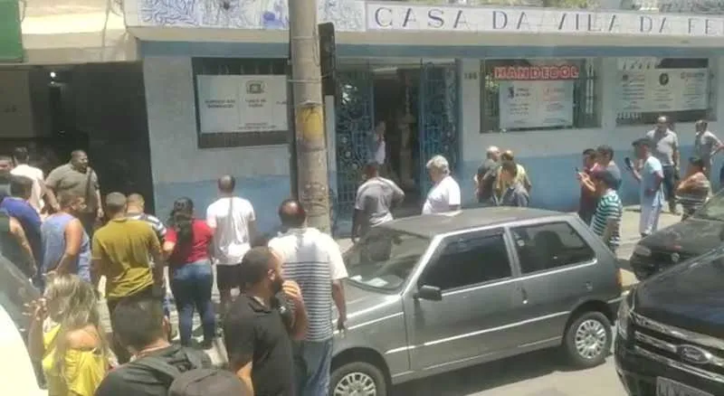 Segunda a PM, o caso está em andamento.