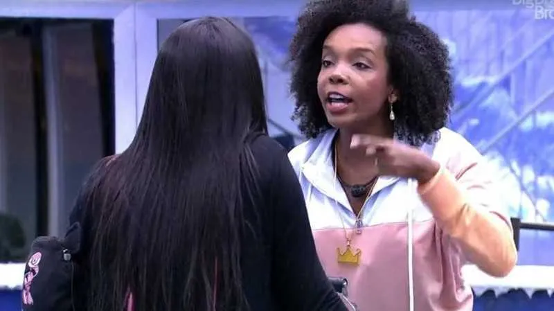 A discussão ocorreu na noite da última segunda-feira (23)