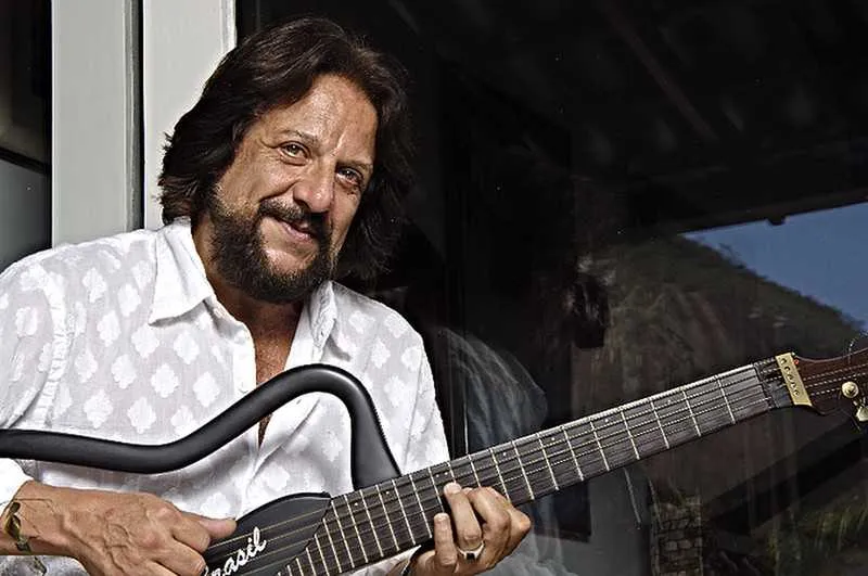 O cantor morreu dentro de sua casa em Santa Teresa, no Rio de Janeiro 