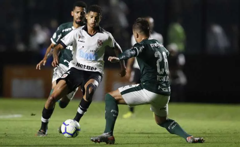Verdão vence Vasco por 2 a 1, em Januário