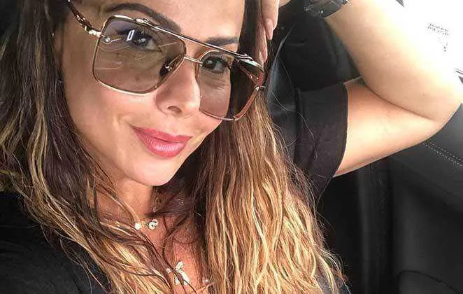 Viviane Araújo fala sobre suas relações sexuais no TV Fama 