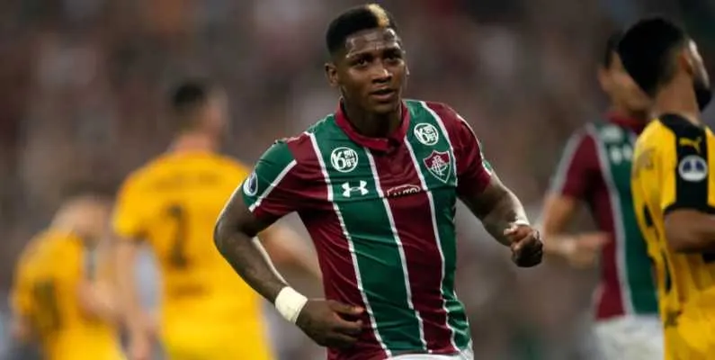 Atacante afirma estar focado na competição 