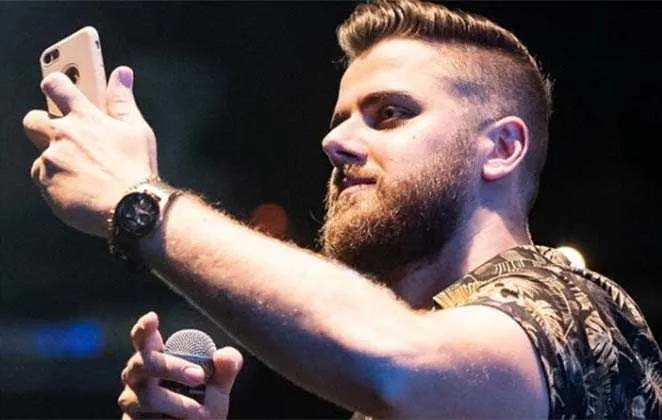 Cantor Zé Neto, da dupla com Cristiano, revelou estar sendo chantageado por um pessoa que alega ter um vídeo íntimo dele com a esposa