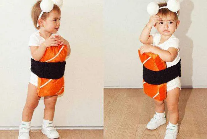 A pequena apareceu vestida de Sushi no Instagram da mãe, para o Carnaval. 