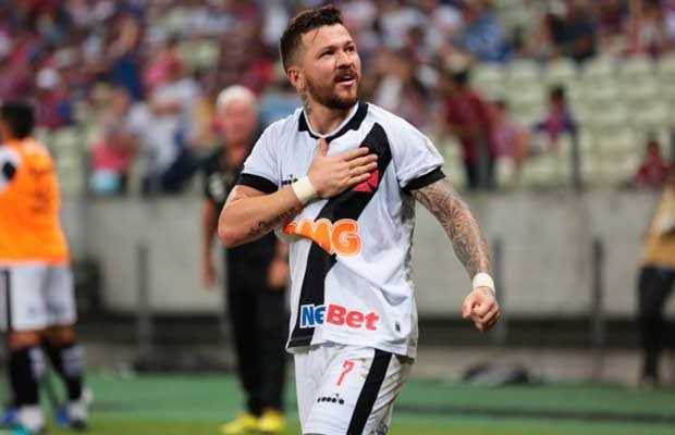 https://cdn.osaogoncalo.com.br/img/normal/70000/rossi-jogador-vasco_00076642_0.jpg?xid=190723