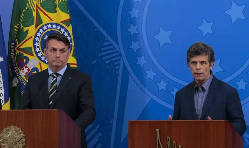Imagem ilustrativa da imagem Bolsonaro anuncia Nelson Teich como substituto de Mandetta no Ministério da Saúde