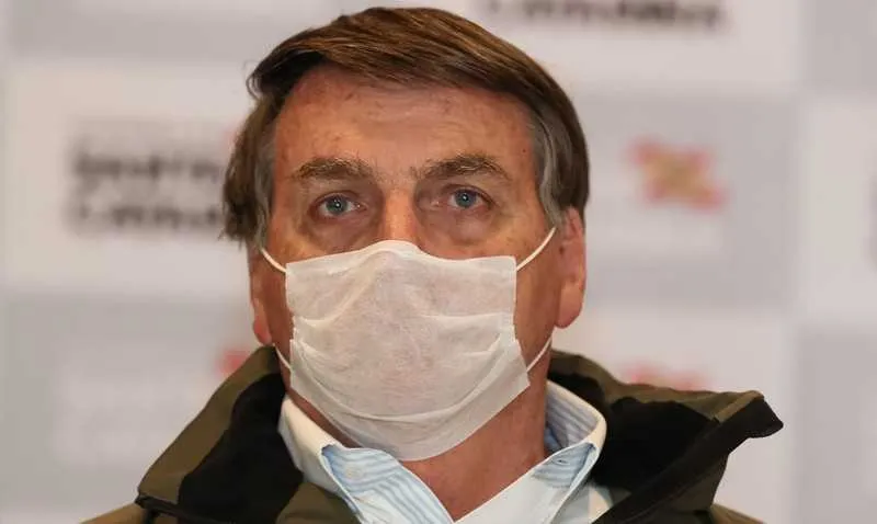 Governo está a disposição para ajudar os atingidos", diz Bolsonaro