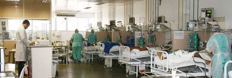 Imagem ilustrativa da imagem Hospitais terão que enviar informações às famílias de pacientes internados
