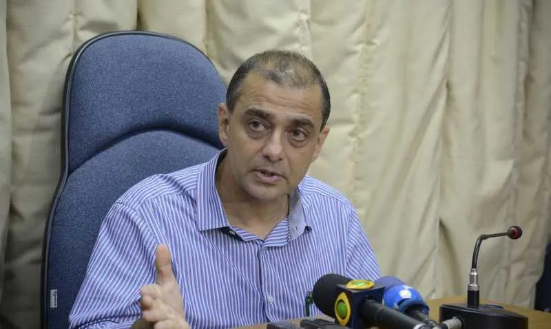 Edmar Santos é suspeito de irregularidades na compra de respiradores