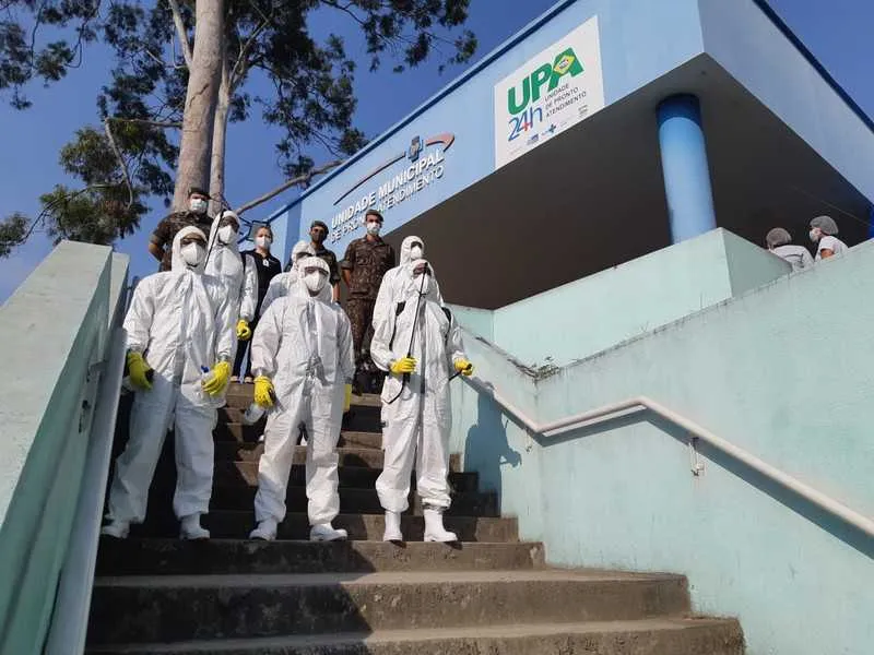 Imagem ilustrativa da imagem Militares realizam serviço de sanitização na UPA de Nova Cidade