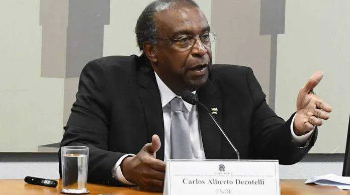 Ministro já foi desmentido outras duas vezes