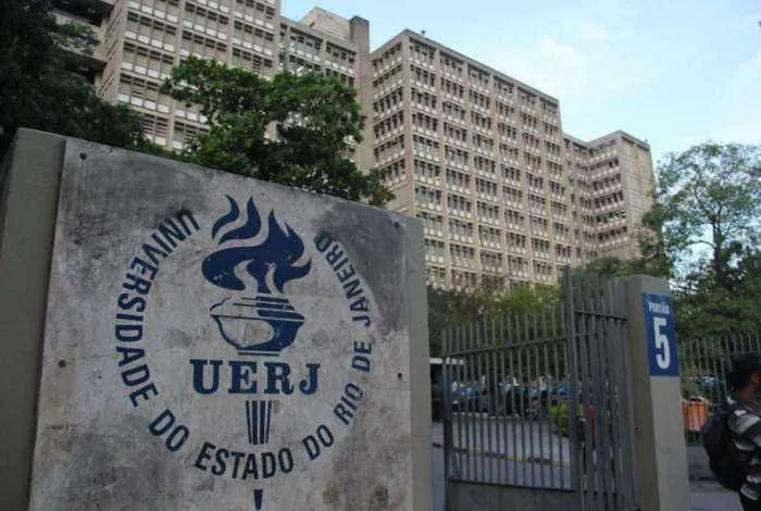 Uerj lançou um aparelho de baixo custo que localiza a carga viral do coronavírus 