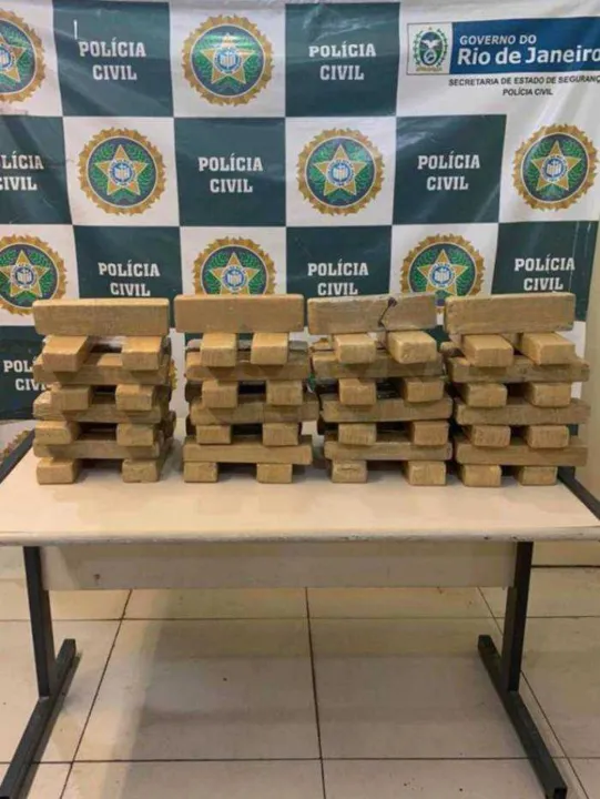 Foram apreendidos 50 quilos de maconha em tabletes