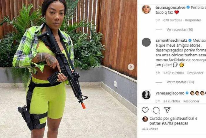 Ludmilla postou fotos nas redes sociais, já 'caracterizada' como a personagem, uma policial  