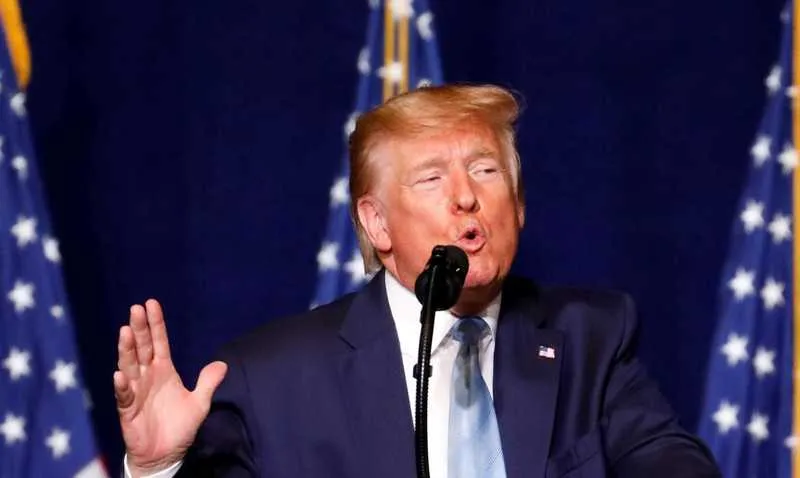 O marco sombrio foi alcançado em meio às ponderações do presidente Donald Trump