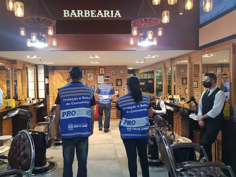 Imagem ilustrativa da imagem Procon-RJ orienta salões de beleza e barbearias sobre normas de prevenção à Covid-19