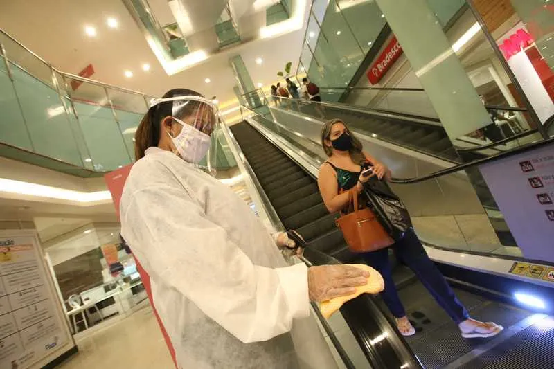 Imagem ilustrativa da imagem Shoppings e centros comerciais de Niterói voltam a funcionar com restrições