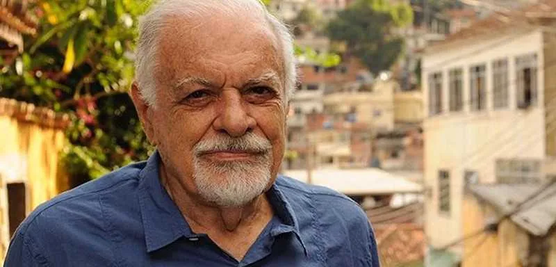 Cantor Sérgio Ricardo morreu aos 88 anos de insuficiência cardíaca
