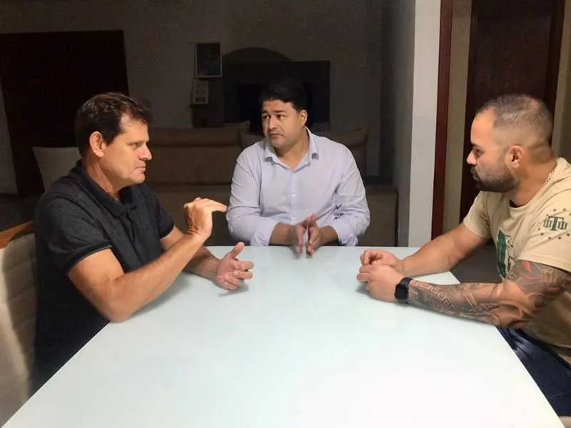 Imagem ilustrativa da imagem Pré-candidato a prefeito em SG, Sales, ganha apoio de bolsonaristas