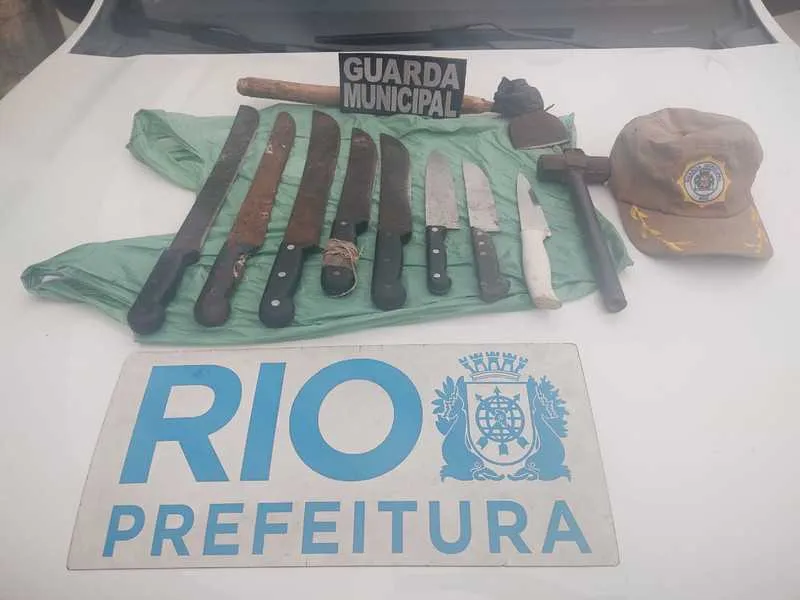 As pessoas estavam com facões e machados 