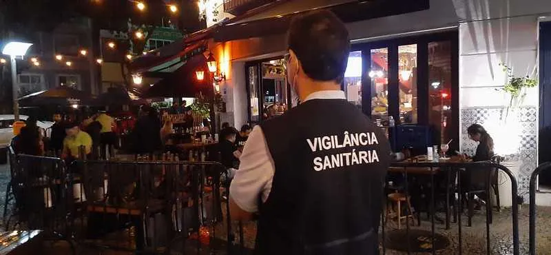 Até o momento, entre os casos confirmados, 143.822 pacientes se recuperaram da doença
