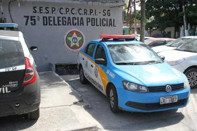 Homem foi levado para a 75ª DP, acusado de roubar carro em junho de 2019