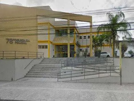 A criança foi internada inconsciente no Hospital Estadual Azevedo Lima