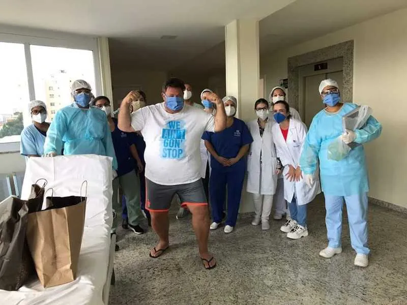 Marcelo Braga, de 45 anos, venceu a Covid-19 após passar 12 dias internado em estado grave no HCSG