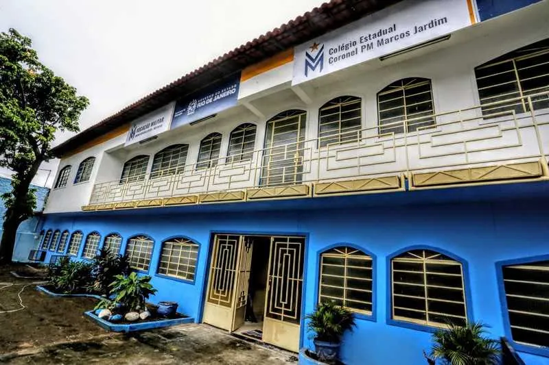 Imagem ilustrativa da imagem Governo do Estado inaugura duas escolas cívico-militares em São Gonçalo