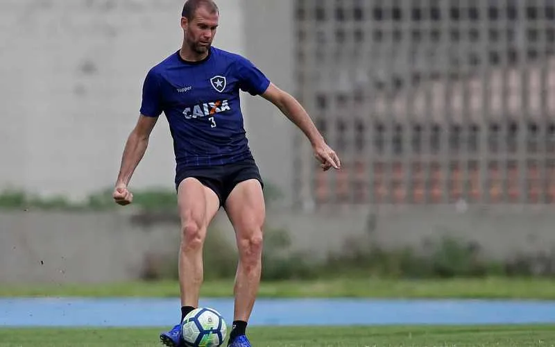 Atleta chegou ao clube em 2015