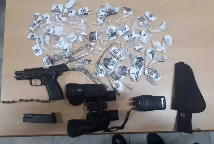 Material utilizado pelo tráfico foi apreendido na ação