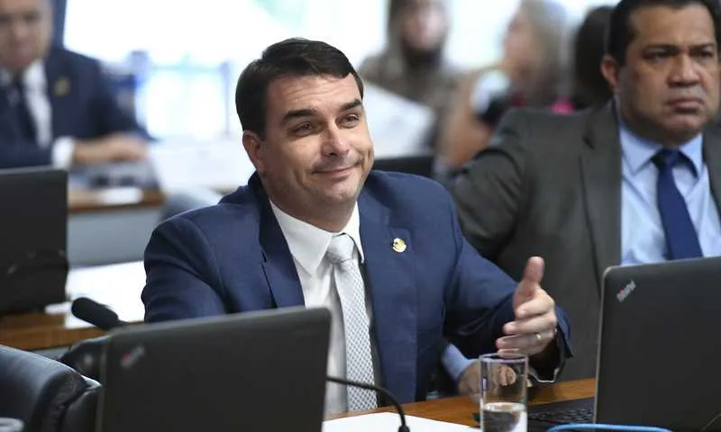 Imagem ilustrativa da imagem TJRJ envia processo de Flávio Bolsonaro à segunda instância
