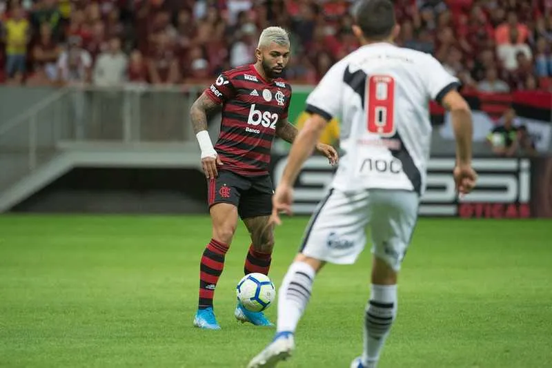 Imagem ilustrativa da imagem MP-RJ recomenda suspensão de possível retorno do Campeonato Carioca