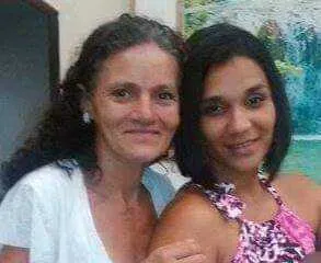 Mãe e filha: apesar da pandemia, um amor especial no aniversário e no Dia das Mães   