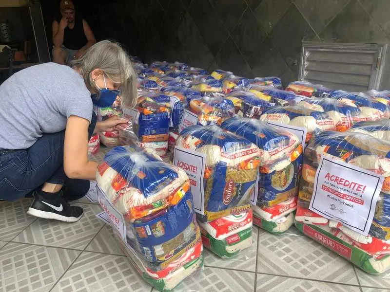 A Street Store conta com mais 80 voluntários cadastrados, e vem arrecadando doações para famílias necessitadas