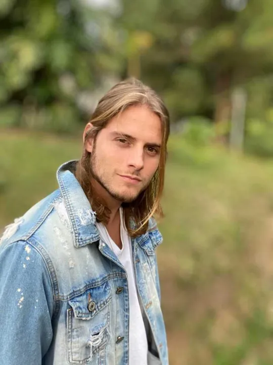 O ator e modelo também diz que este foi o Big Brother do cancelamento