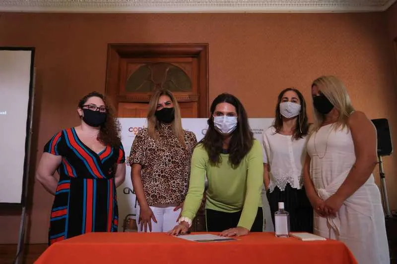 Imagem ilustrativa da imagem Niterói adere Campanha do Sinal Vermelho contra a violência doméstica