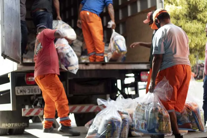 Imagem ilustrativa da imagem Conleste doa 500 cestas básicas a moradores de São Gonçalo