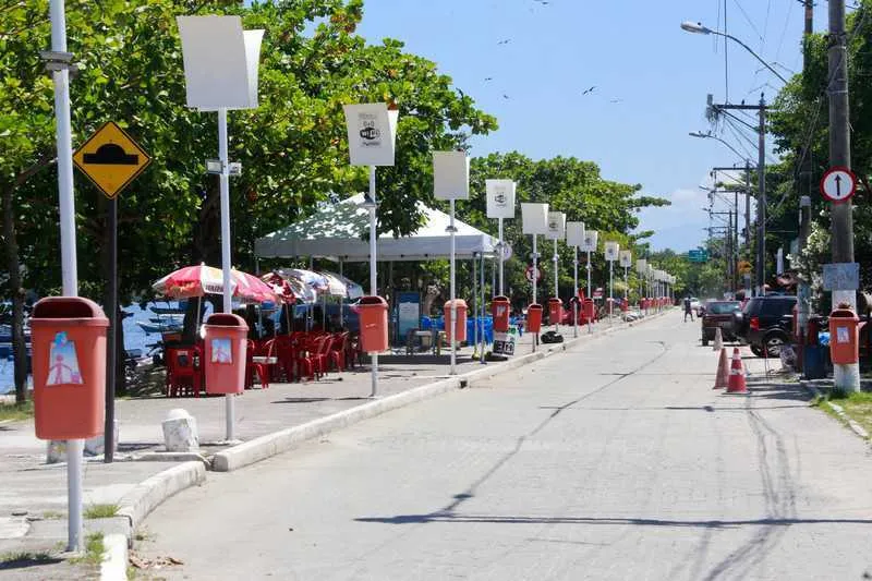Praia das Pedrinhas no Boa Vista, em São Gonçalo