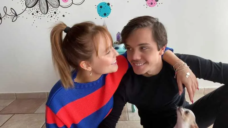 Casal foi entrevistado em comemoração ao Dia dos Namorados 