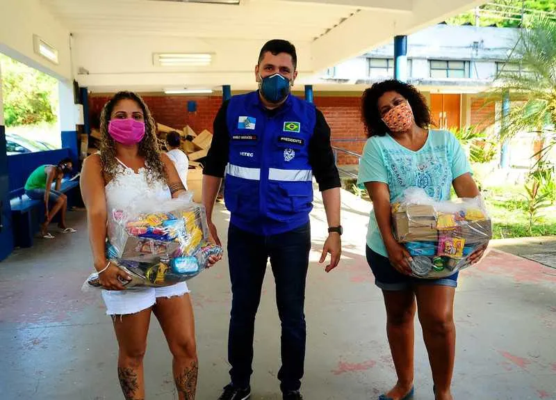 Benefício será oferecido para alunos matriculados na Educação Básica e na Escola Especial Favo de Mel