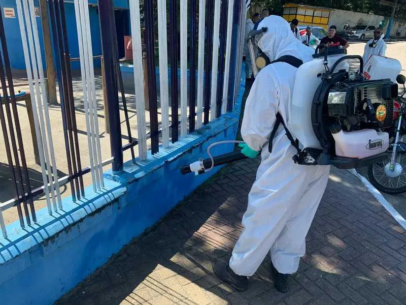 A sanitização contará com equipes da Vigilância Ambiental realizando um trabalho com motofogs e também com pulverização costal