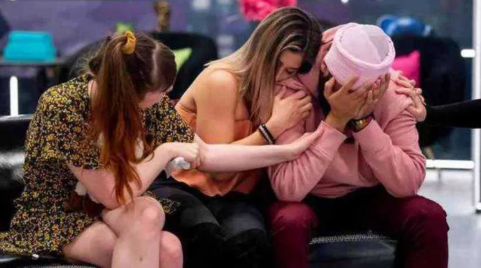 12 participantes foram informados sobre o cancelamento do reality