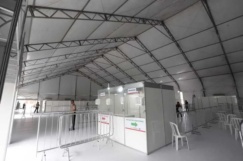 Com a abertura dos polos de atendimento, a Prefeitura reforça a orientação de que a população deve procurar essas unidades para o primeiro atendimento