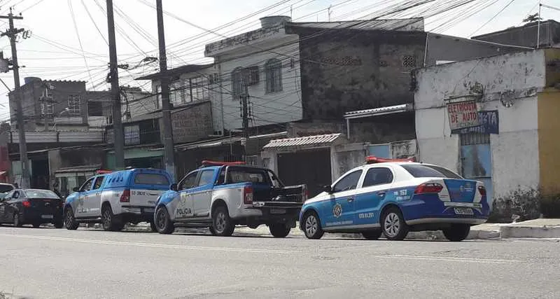 Fiscais de Postura da prefeitura de São Gonçalo fizeram ação no bairro Mutuá