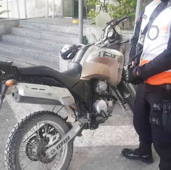 Veículo estava sendo usado por assaltantes em Maricá