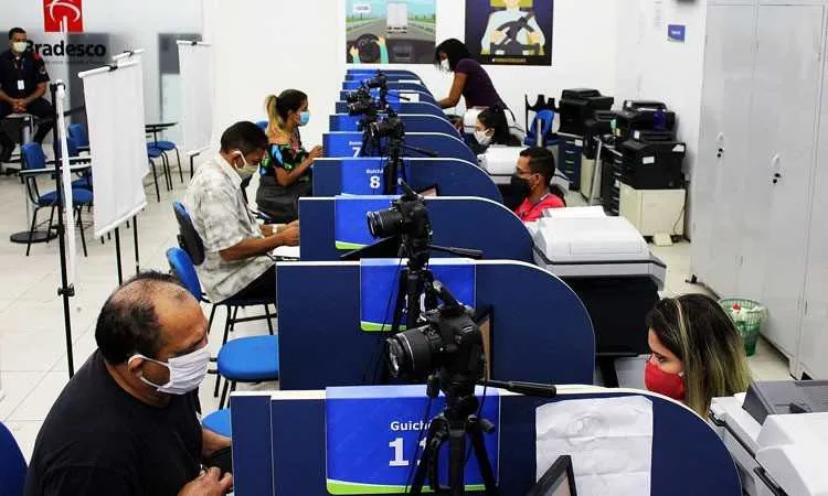 Detran suspende temporariamente serviço de agendamento para emissão de novas carteiras de identidade 
